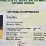 Bruno Mars ganha Carteira de Identidade Nacional gigante em show