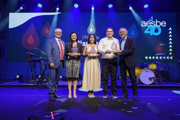 Caer e a grande vencedora do I Premio Nacional Universalizar na categoria Justica Ambiental1
