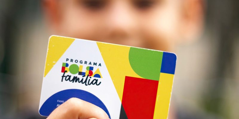 Caixa paga Bolsa Familia a beneficiarios com NIS de final