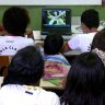 Caminhos da Reportagem metade das escolas descumpre lei antirracista