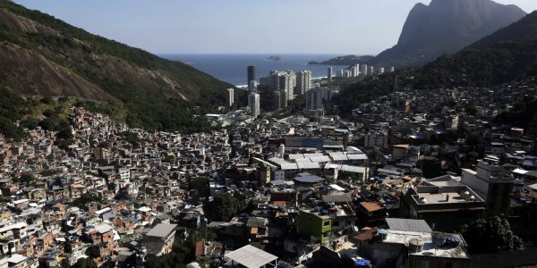 Censo revela quais sao as 20 maiores favelas do pais