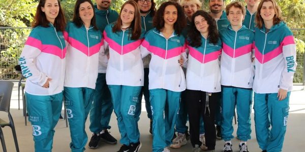 Equipe do Brasil ganha premio por filtro detector de microplastico