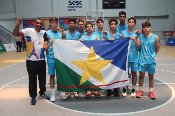 Equipe do basquete ganhou medalha de prata 1