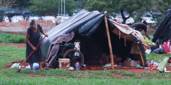 Finados saudade e pior que pobreza diz idosa em situacao