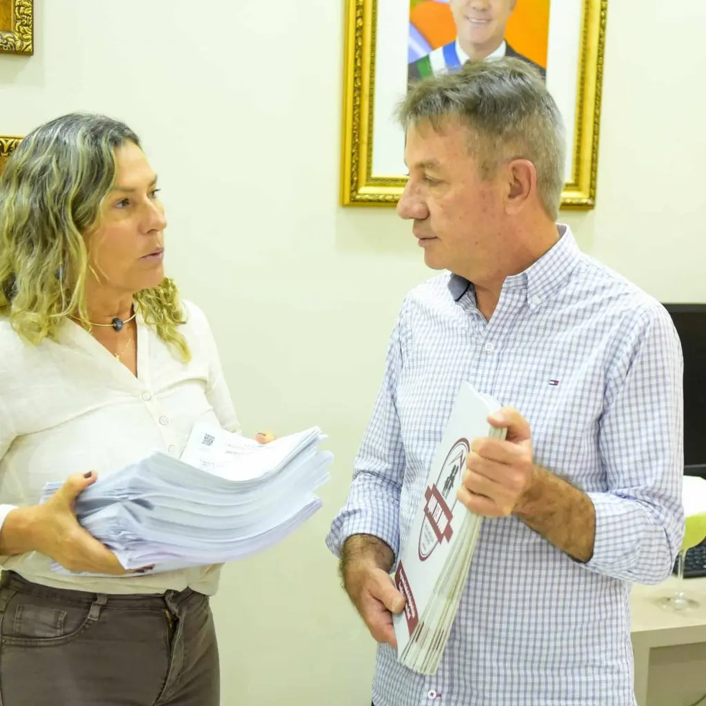 Governo de Roraima anuncia entrega de escrituras publicas para conjuntos Perola e Ajuricaba scaled.j