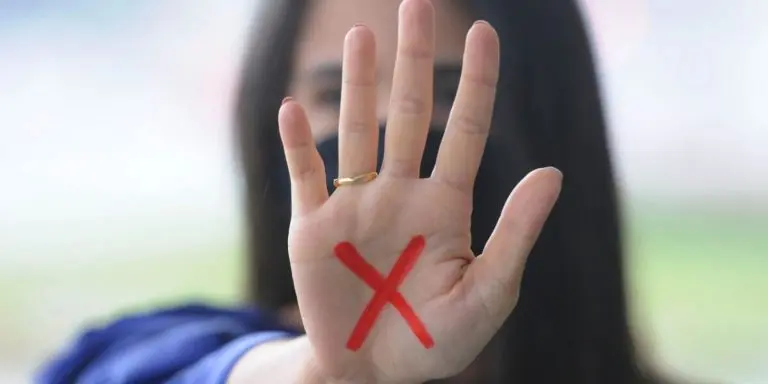 Hoje e Dia combate a violencia e doacao de sangue
