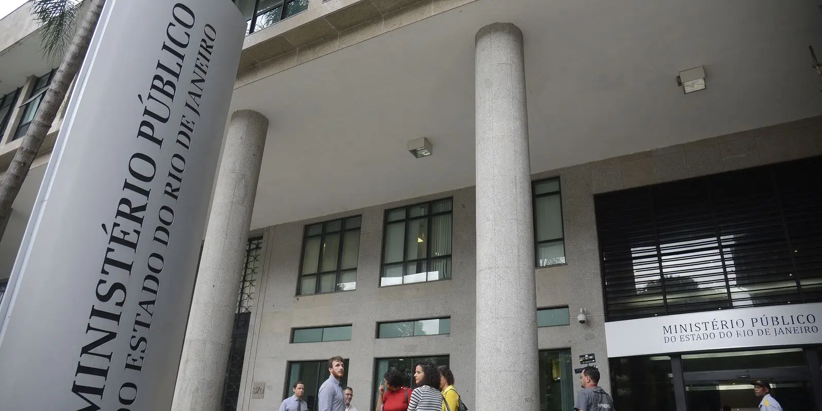 MPRJ denuncia policial militar pela morte da menina Eloah no