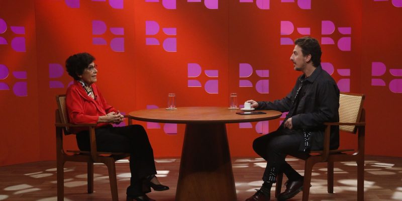 Marilena Chaui discute democracia e mundo digital no DR com