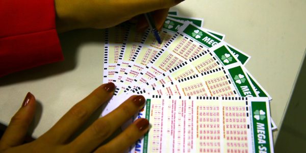 Mega sena nao tem ganhadores e premio vai para R 85