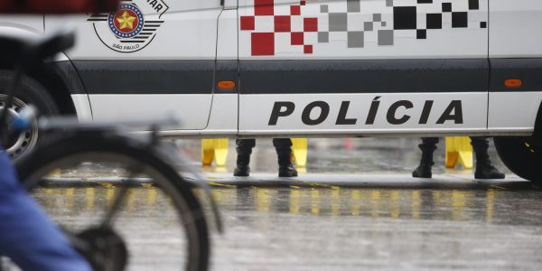 Menino de 4 anos e morto em suposto confronto entre