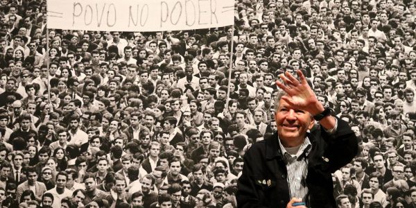 Morre o fotografo Evandro Teixeira autor de fotos historicas do