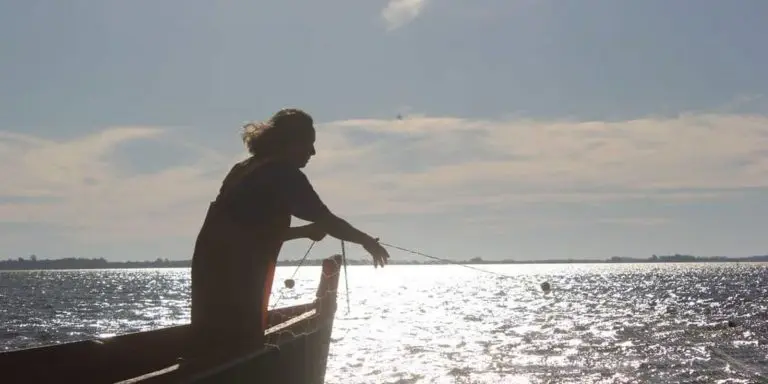No rio ou no mar pescadores pedem por mais politicas