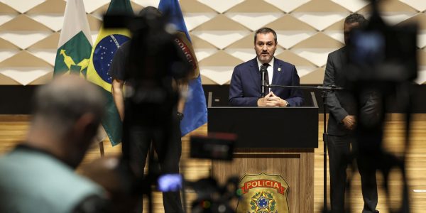PF apura se homem teve apoio para cometer ato terrorista