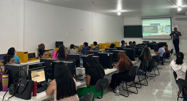 Servidores da Saude discutem reducao da mortalidade materno infantil Ascom Sesau 2