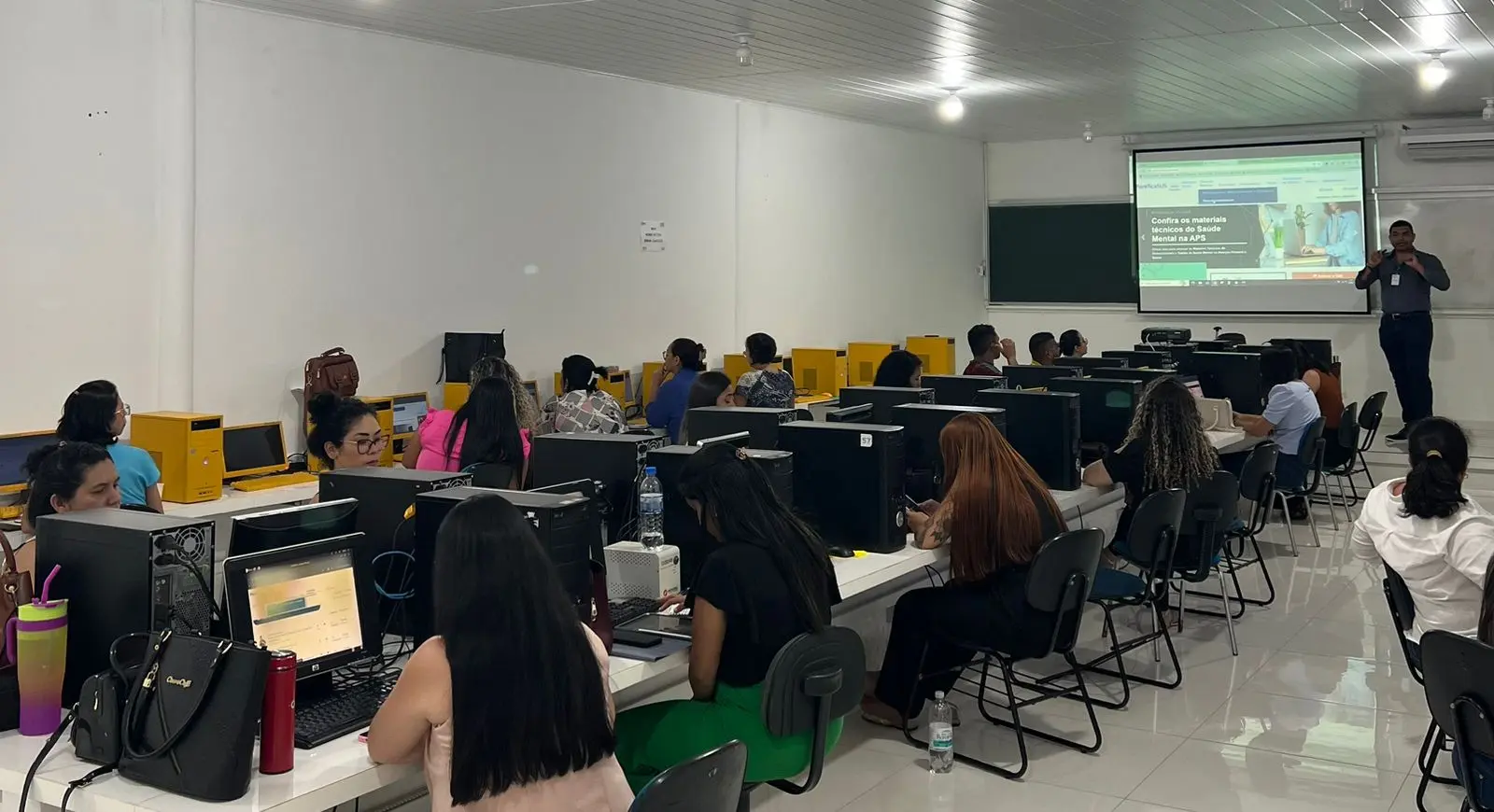 Servidores da Saude discutem reducao da mortalidade materno infantil Ascom Sesau 2