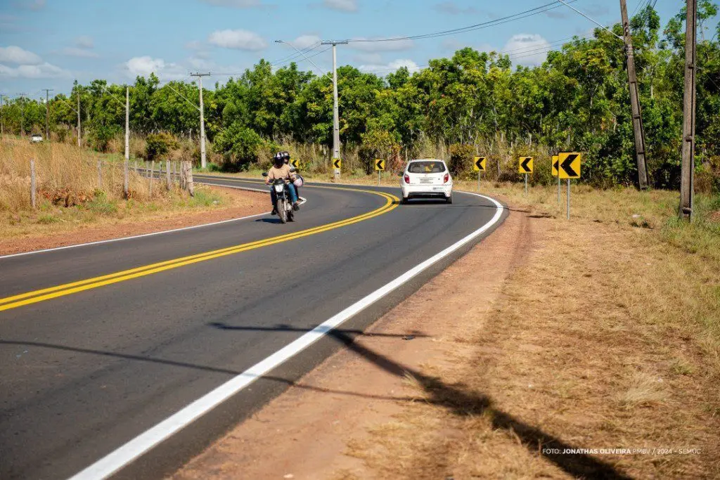 Prefeitura reforça sinalização de trânsito na entrada do João de Barro 1 294a035b39b643f4e08f802a8ef63253