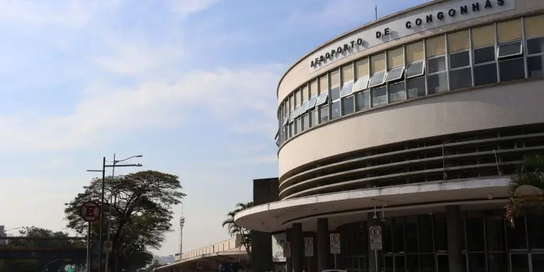 Aeronaves se chocam no Aeroporto de Congonhas durante taxiamento