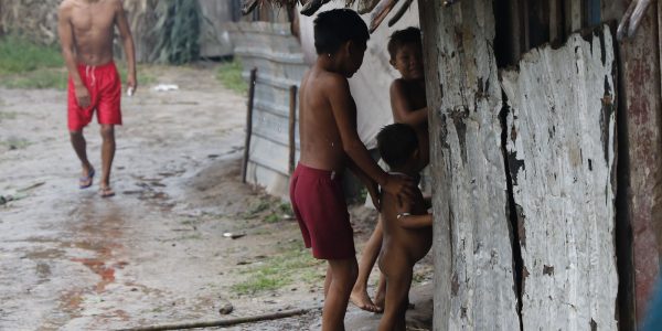 Analfabetismo atinge um em cada cinco residentes de terras indigenas