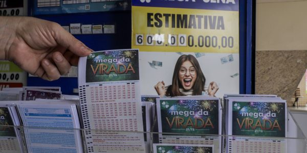 Apostadores falam sobre sonho de embolsar os R 600 milhoes