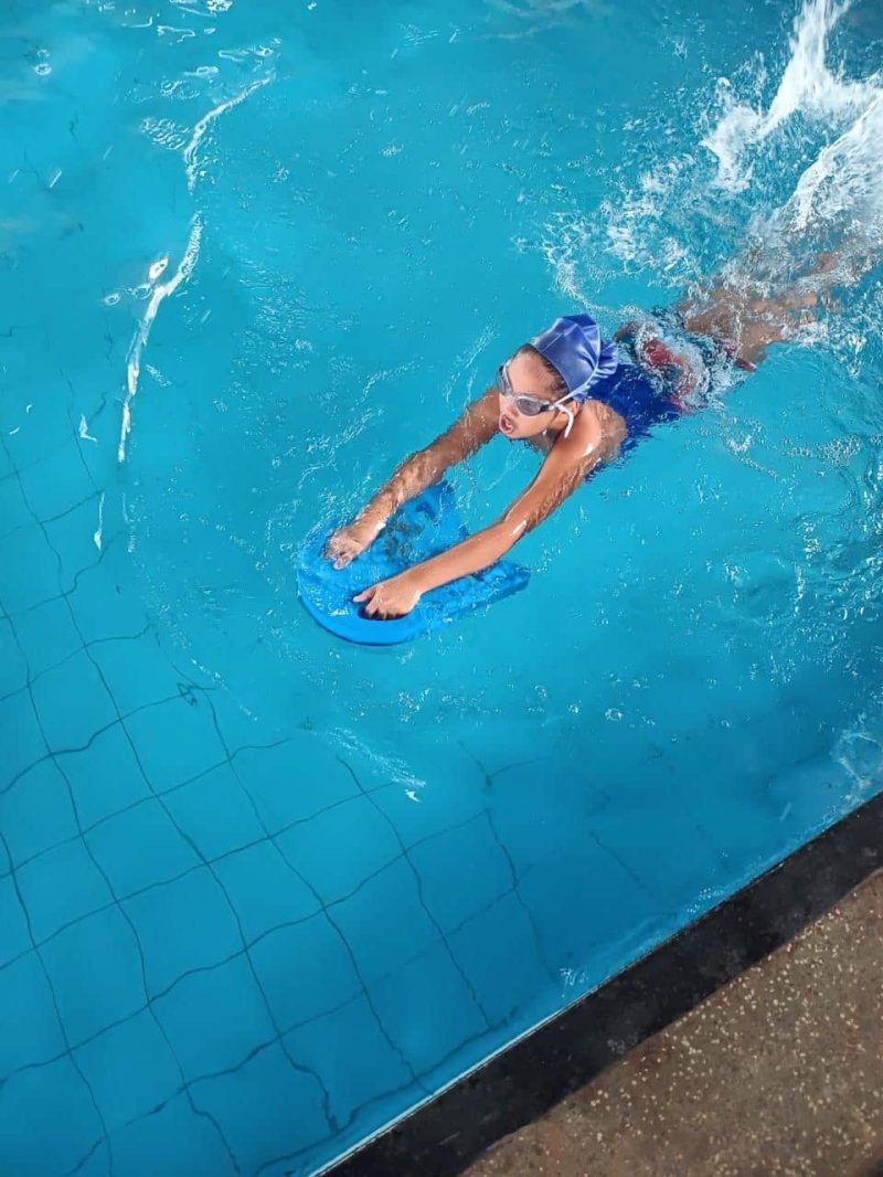 Atividades aquaticas adaptadas 1