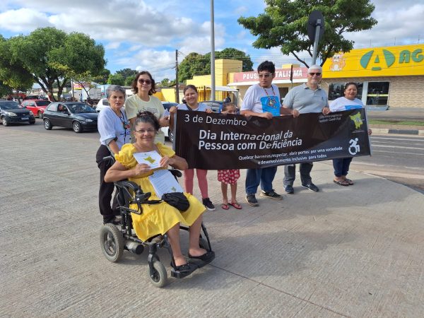 Blitz educativa em alusao ao Dia Internacional da Pessoa Com Deficiencia 1