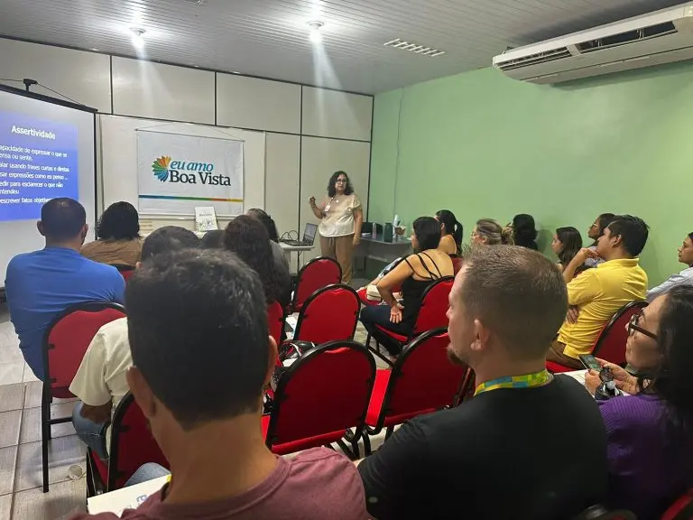 Entrega de materiais informativo e insumos para combate ao tabagismo Suyanne Sa Ascom Sesau 2