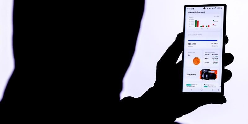 Especialistas apoiam proibicao de celular em sala de aula