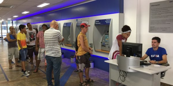 Expediente bancario tem alteracoes neste final de ano