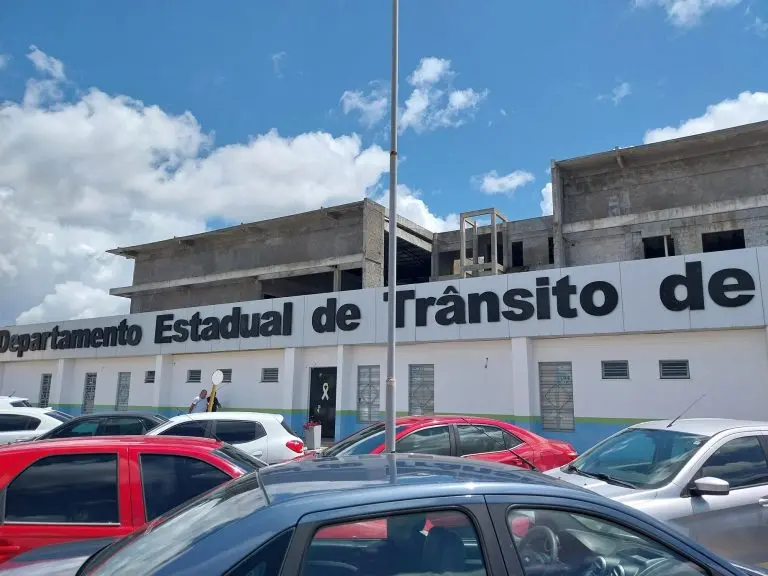 FACHADA DETRAN RR 2