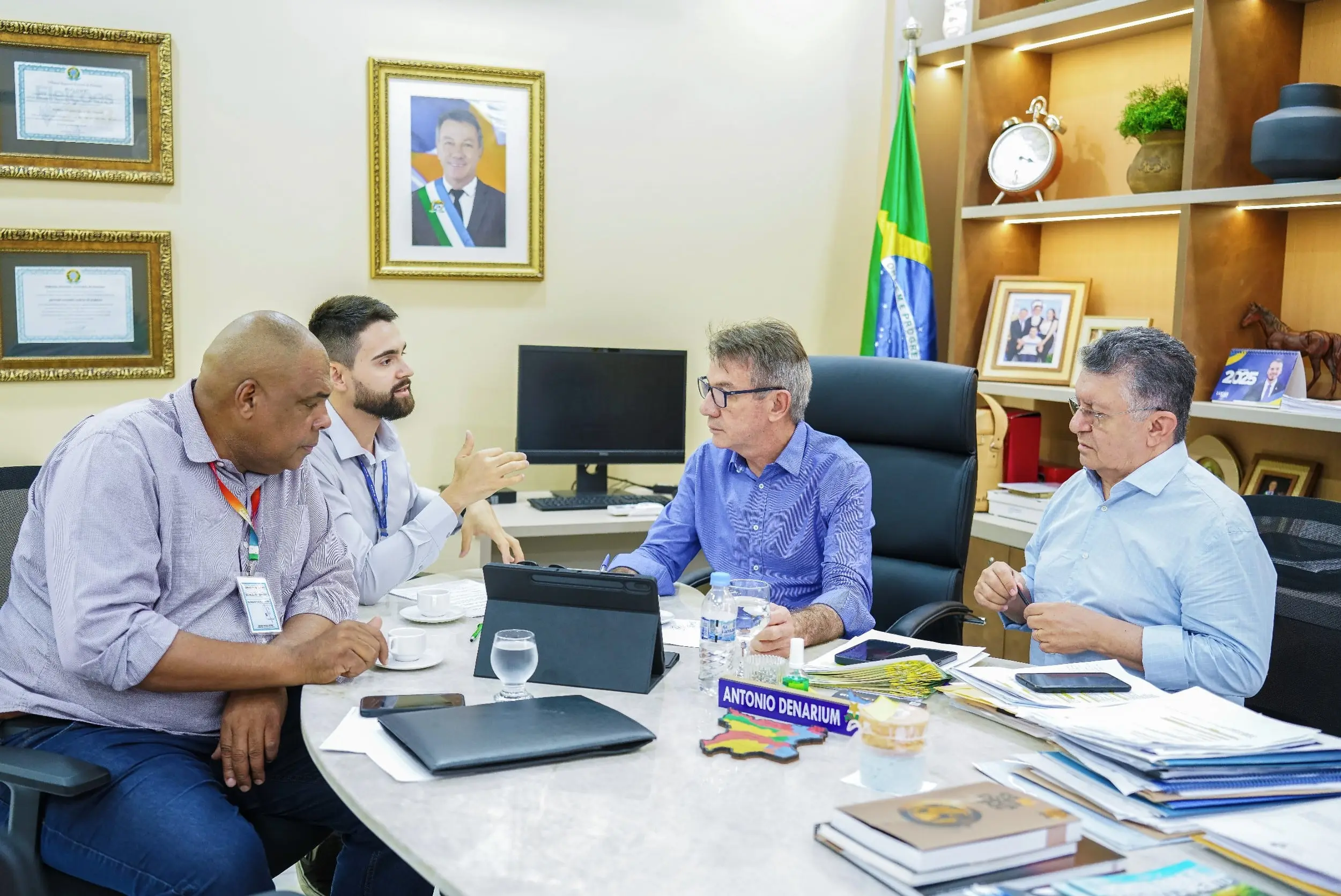 Governador anuncia ampliacao do parcelamento do IPVA para 2025