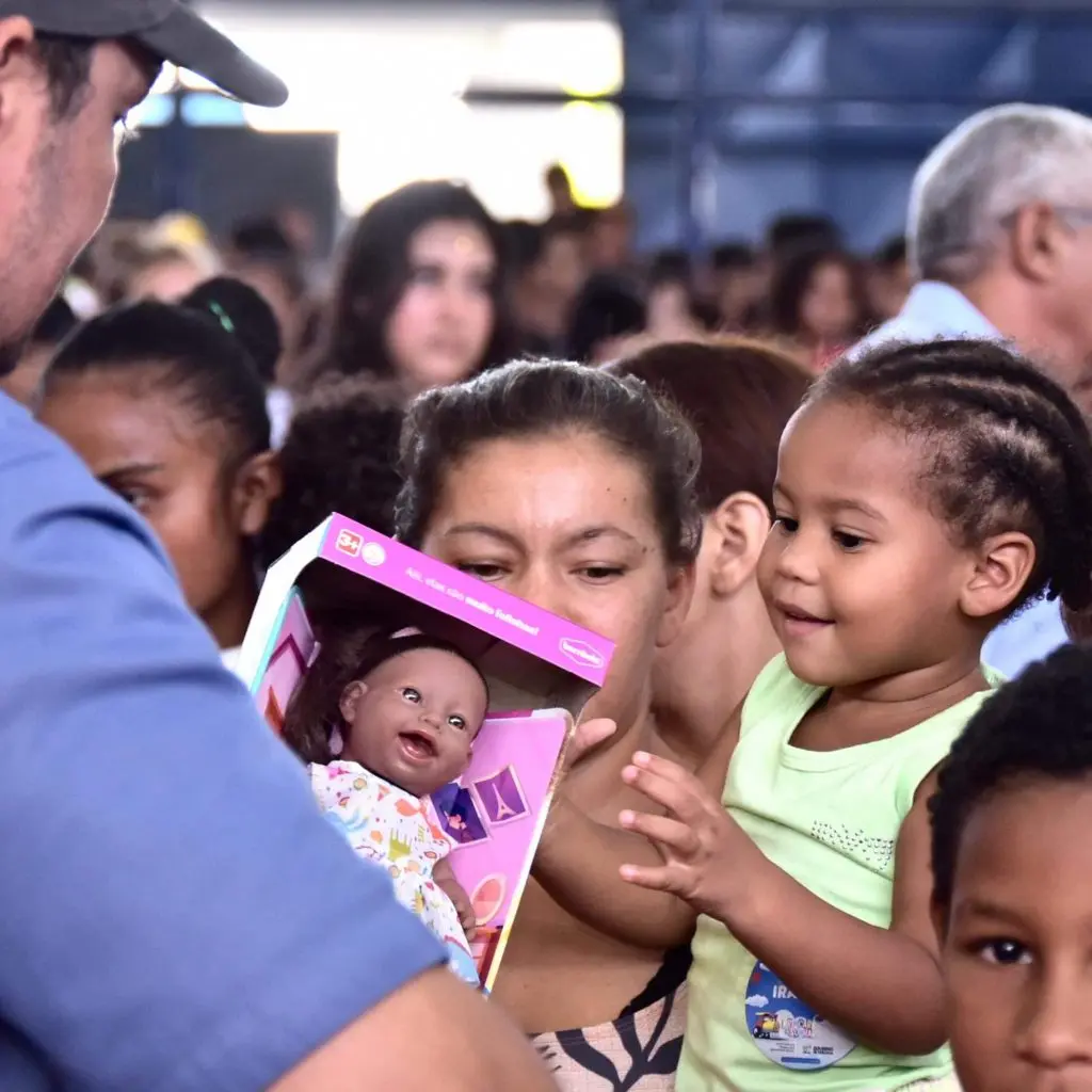 Governo de Roraima inicia entrega de brinquedos em todos os municipios 1 scaled