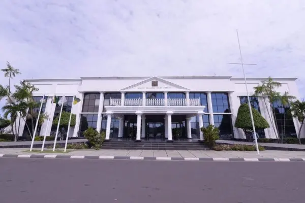 Governo injeta mais de R 450 milhoes em dezembro na economia de Roraima