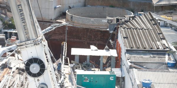 MP vai apurar causas do desabamento em obra do Metro