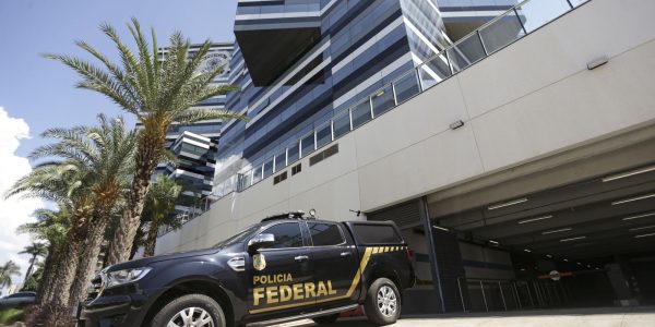 PF faz operacao contra desvio de recursos da saude no