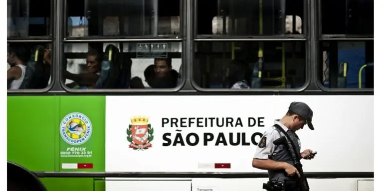 PM afasta policial que atirou a queima roupa em rapaz em