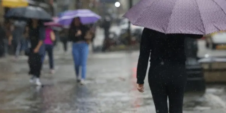 Pancadas de chuva atingem litoral sul e regiao metropolitana de