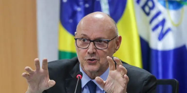 Rede de inteligencia tera ferramenta propria para troca de mensagens