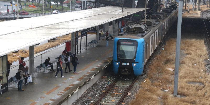 Roubo de cabos fecha nove estacoes de trens no Rio