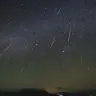Ultima grande chuva de meteoros do ano ocorre na noite