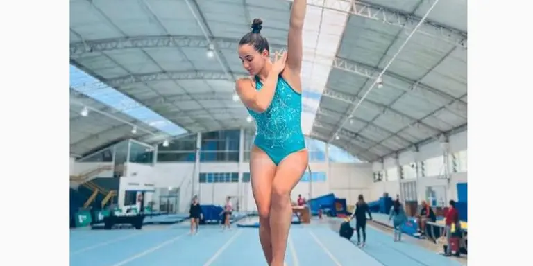 Brasileira deixa ginastica e ingressa na equipe do Cirque du