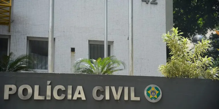 Empresa no RJ revendia carne que estragou durante enchentes no