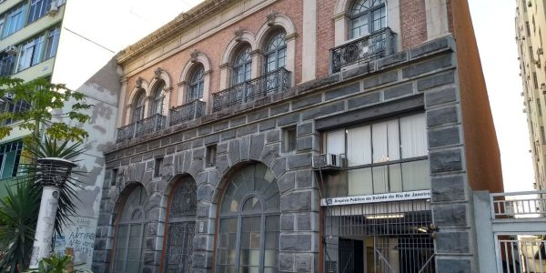 Governo do Rio nega fechamento de Arquivo Publico e exonera