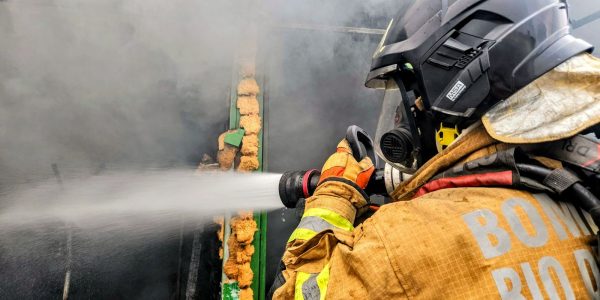 Incendio no centro do Rio atinge lojas do camelodromo da