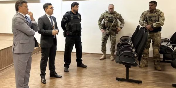 Operacao contra ONG suspeita de ligacao com PCC termina com