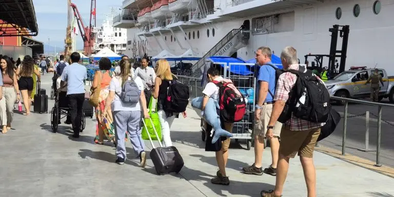 Pier Maua recebe 43 mil turistas em navios na 2a