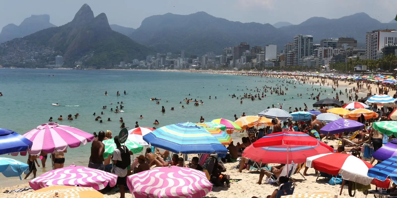 Pre carnaval de dois meses pode aumentar faturamento de setores