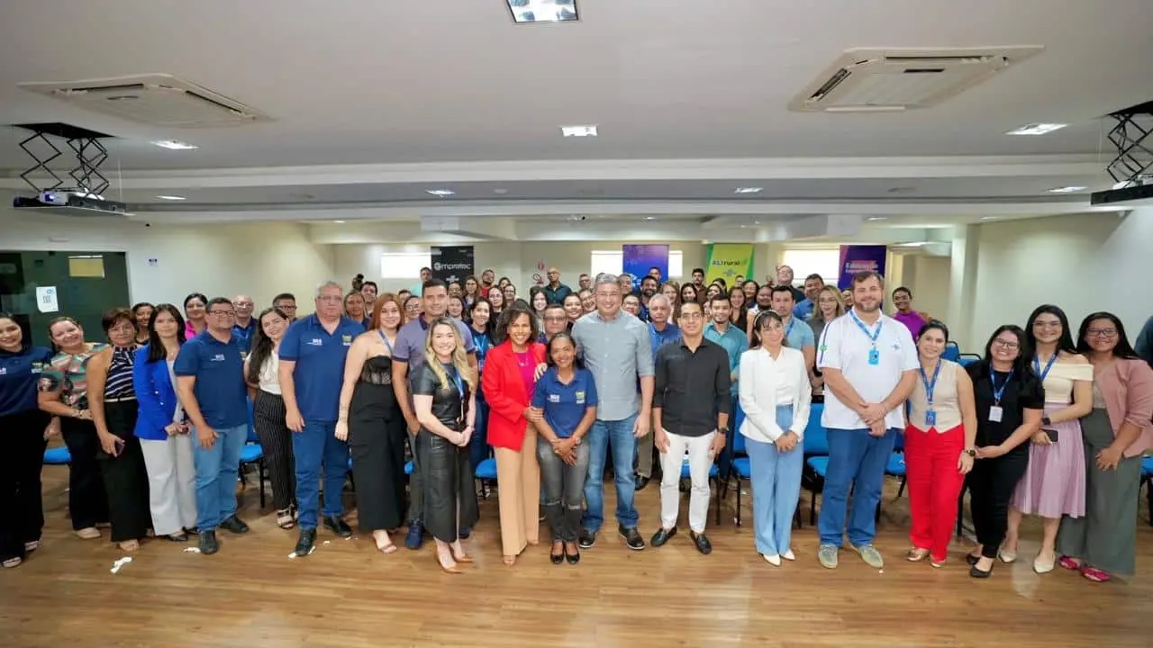 Servidores da Secretaria de Licitação e Contratação participam de reunião de alinhamento para 2025 1 Reuniao de alinhamento para 2025 da SELC Paulo Heyder 1