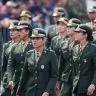Sete mil mulheres se alistam no servico militar em 2