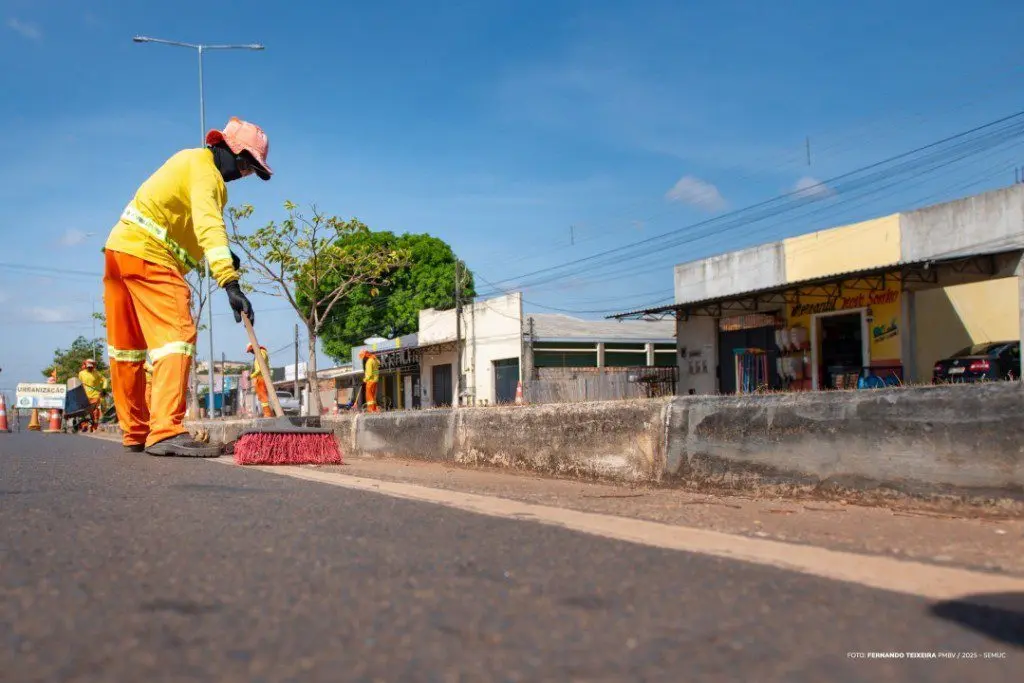 Serviços da prefeitura deixam Boa Vista limpa e organizada 1 b5d15ab148c829fc9c934e8ac896f0eb