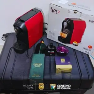 Polícia Civil pede ajuda para identificar proprietários de objetos encontrados em lanchonete no Tancredo Neves 2 1740409554 621 Policia Civil pede ajuda para identificar proprietarios de objetos encontrados